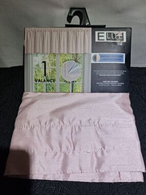 Elle Faux Silk Light Filtering Valance in Dusty Pink